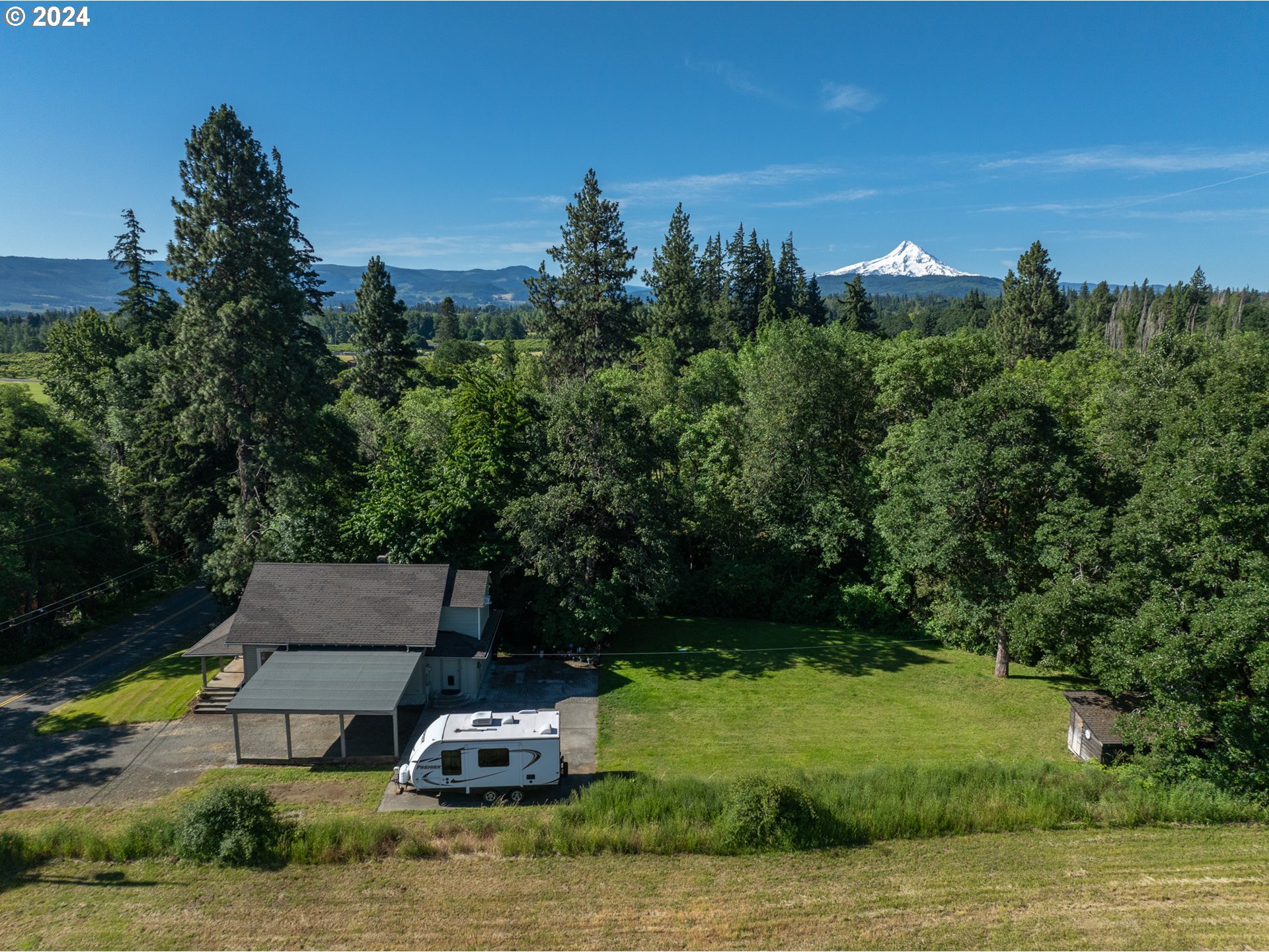 1100 Multnomah Road Hood River, OR 97031 - Photo 25 of 31 Gallery Image 25