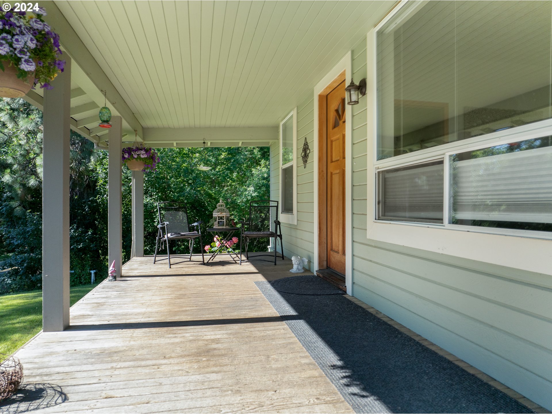1100 Multnomah Road Hood River, OR 97031 - Photo 4 of 31 Gallery Image 4