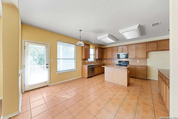 $3,300 | 3338 Bending Creek, San Antonio, TX 78261