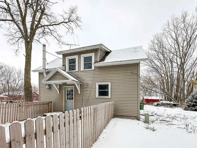 $421,000 | 3405 CTH C, Pulaski, WI 54162