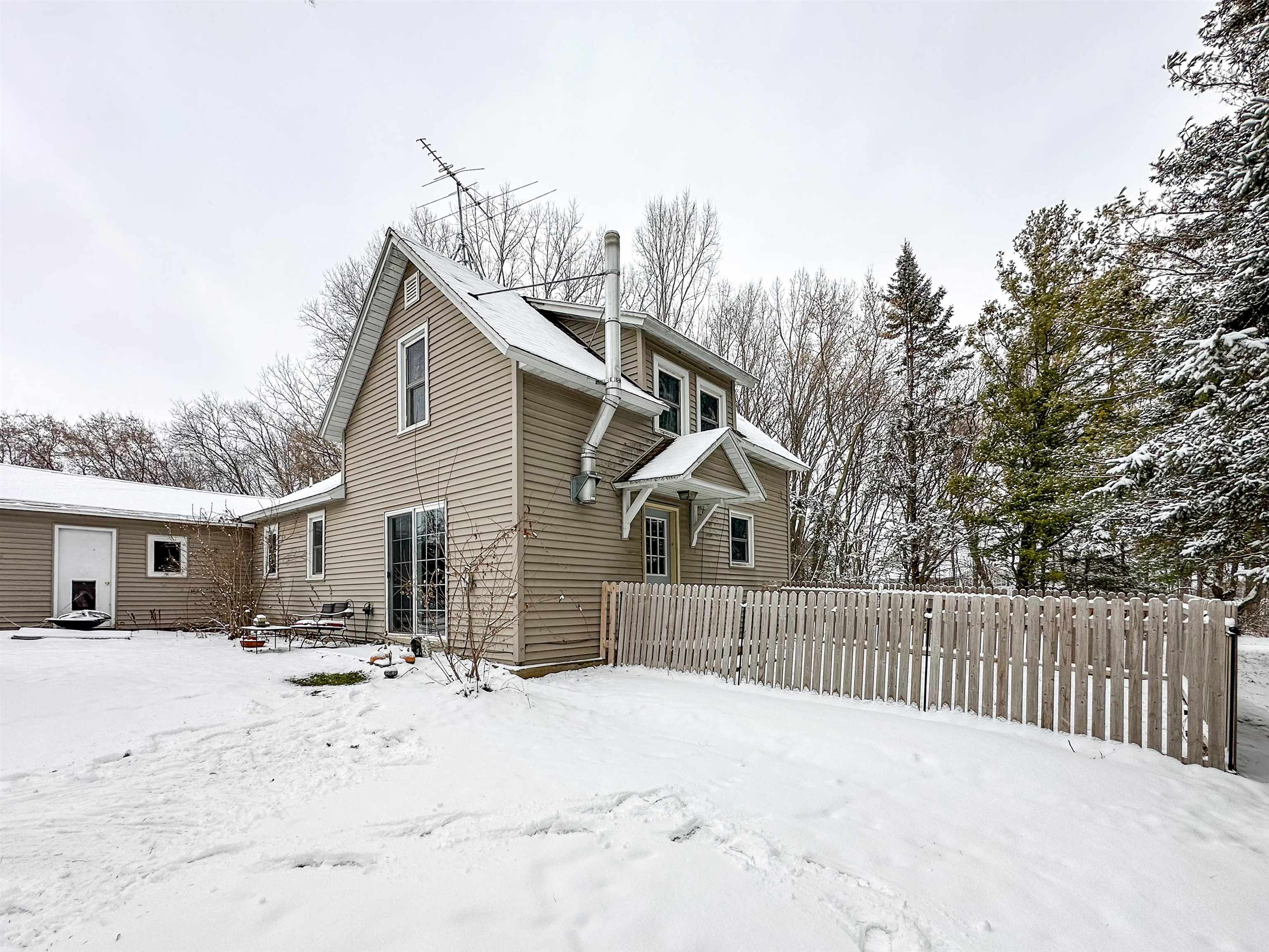 3405 CTH C Pulaski, WI 54162 - Photo 3 of 44