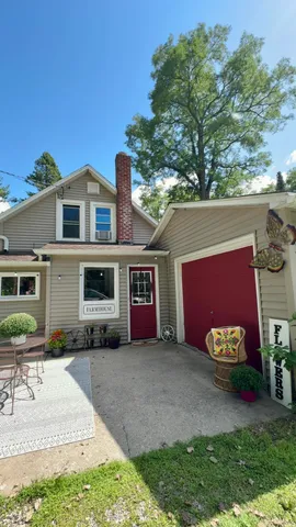 $421,000 | 3405 CTH C, Pulaski, WI 54162