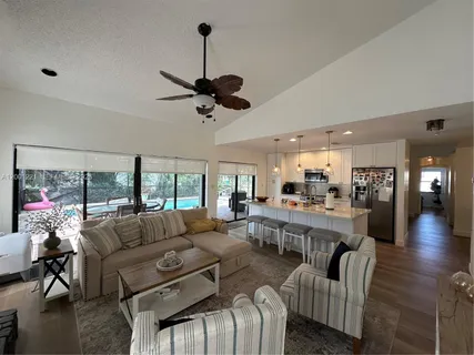 $679,000 | 7003 Northwest 40th Place, Coral Springs, FL 33065