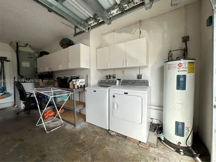$679,000 | 7003 Northwest 40th Place, Coral Springs, FL 33065