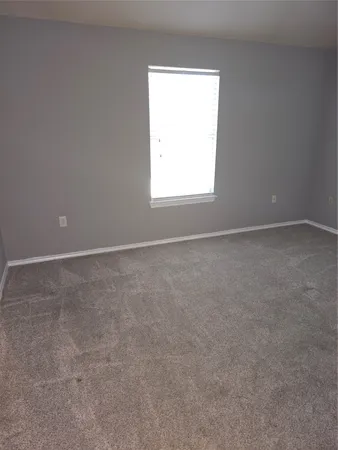 $2,400 | 1108 Augusta Bend Drive, Hutto, TX 78634