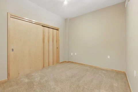 $250,000 | 1211 Lagoon Avenue, Unit 302, Minneapolis, MN 55408