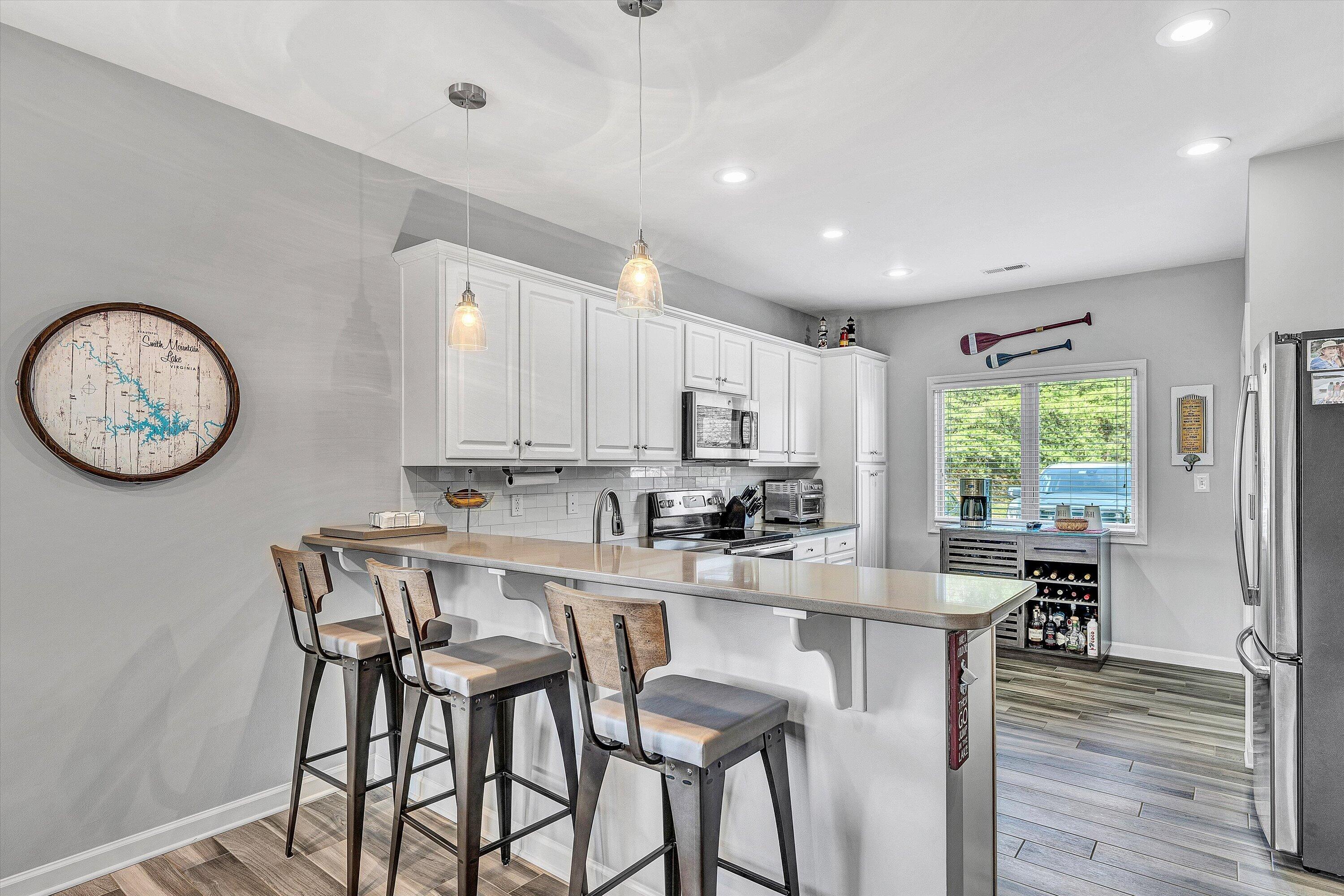 1137 Mariners Way, Unit 44 Huddleston, VA 24104 - Photo 27 of 50 18-DSC08797