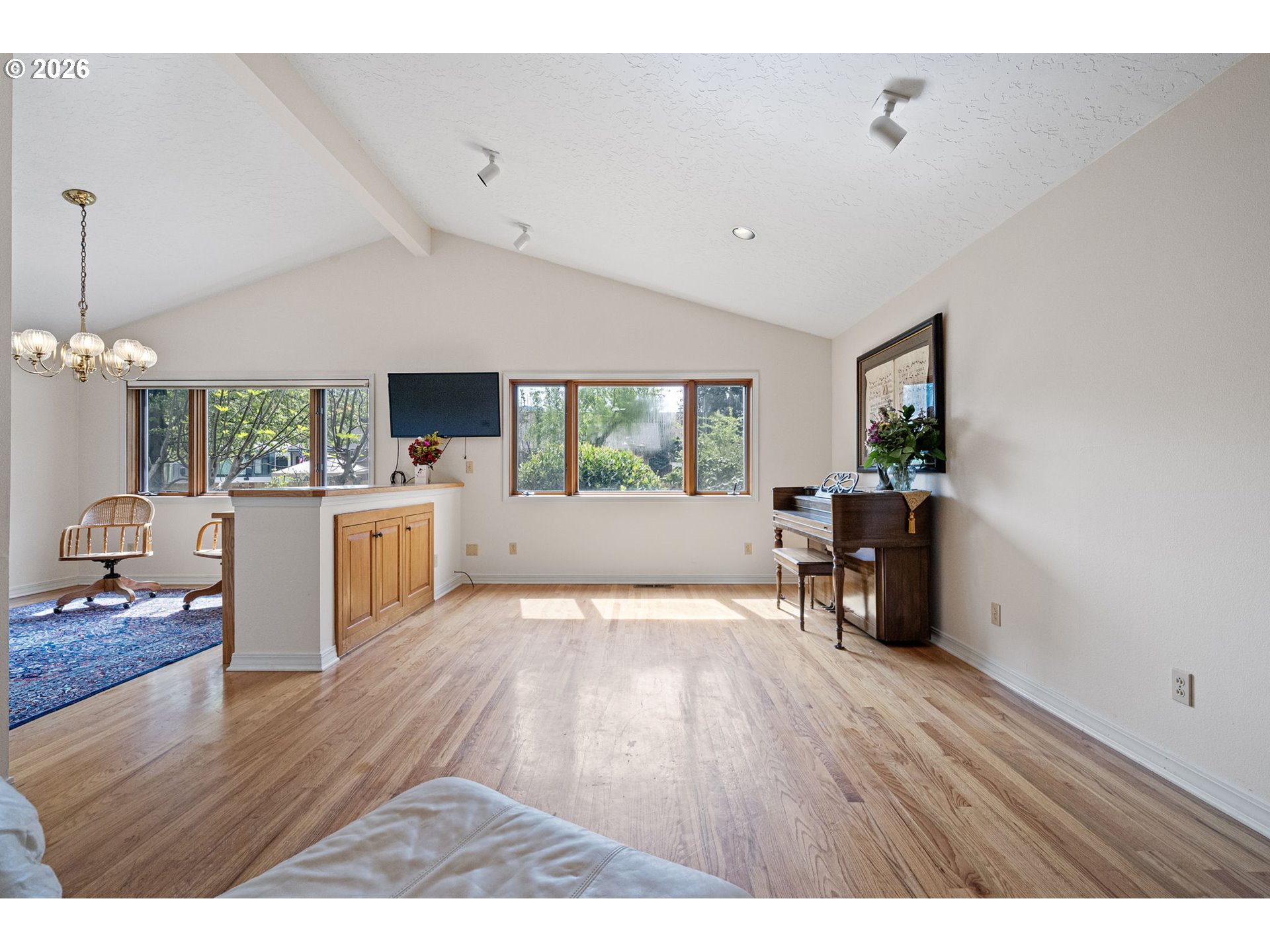 84 Green Lane Eugene, OR 97404 - Photo 8 of 41 a view of a living room and hardwood floor
