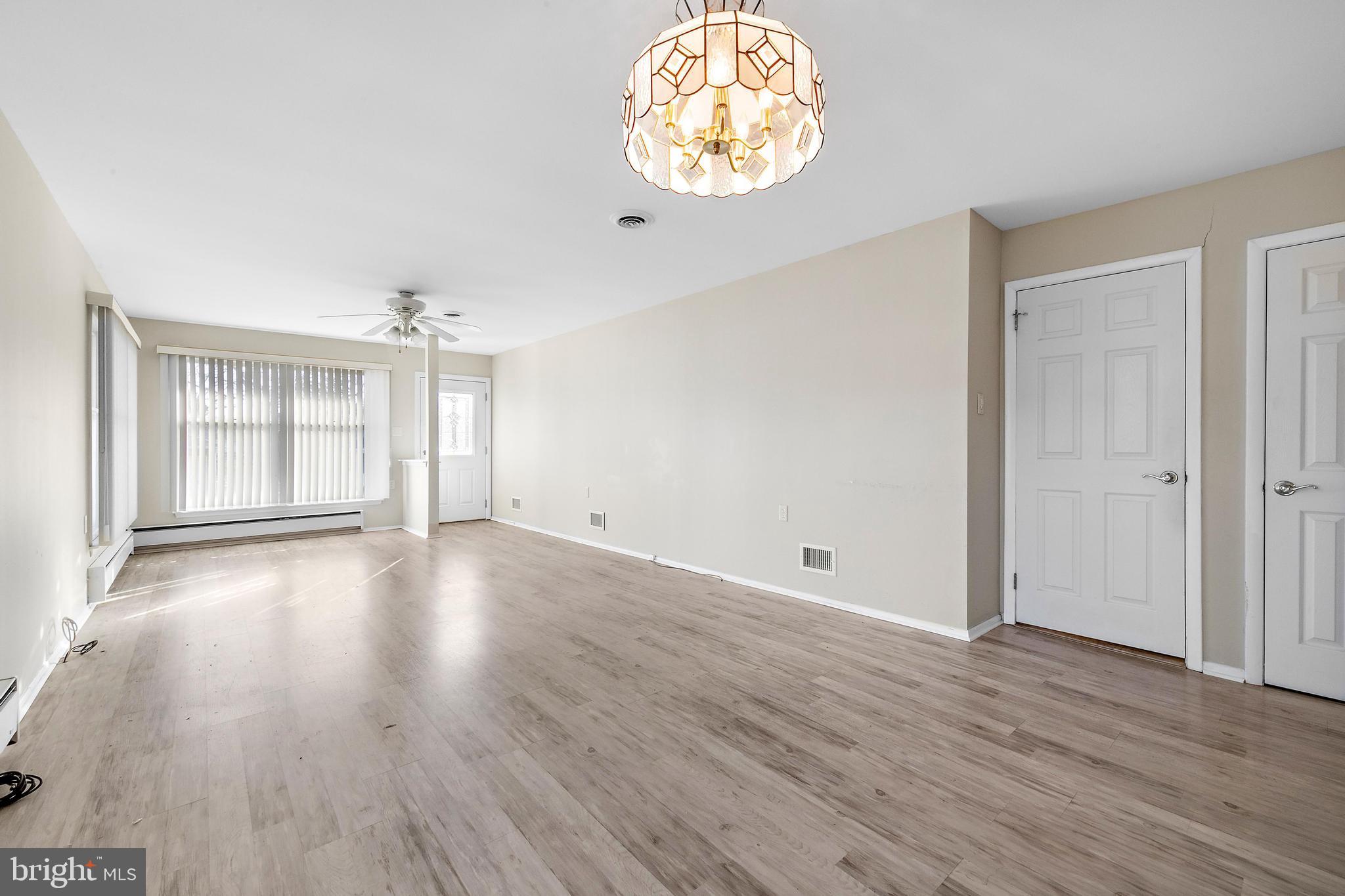 20 Magnolia Road Manahawkin, NJ 08050 - Photo 2 of 8