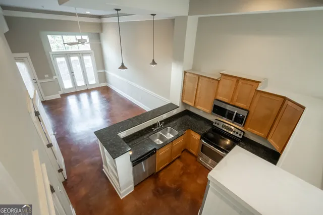 an empty room with an entryway