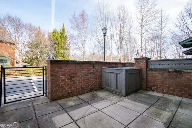 a view of outdoor space