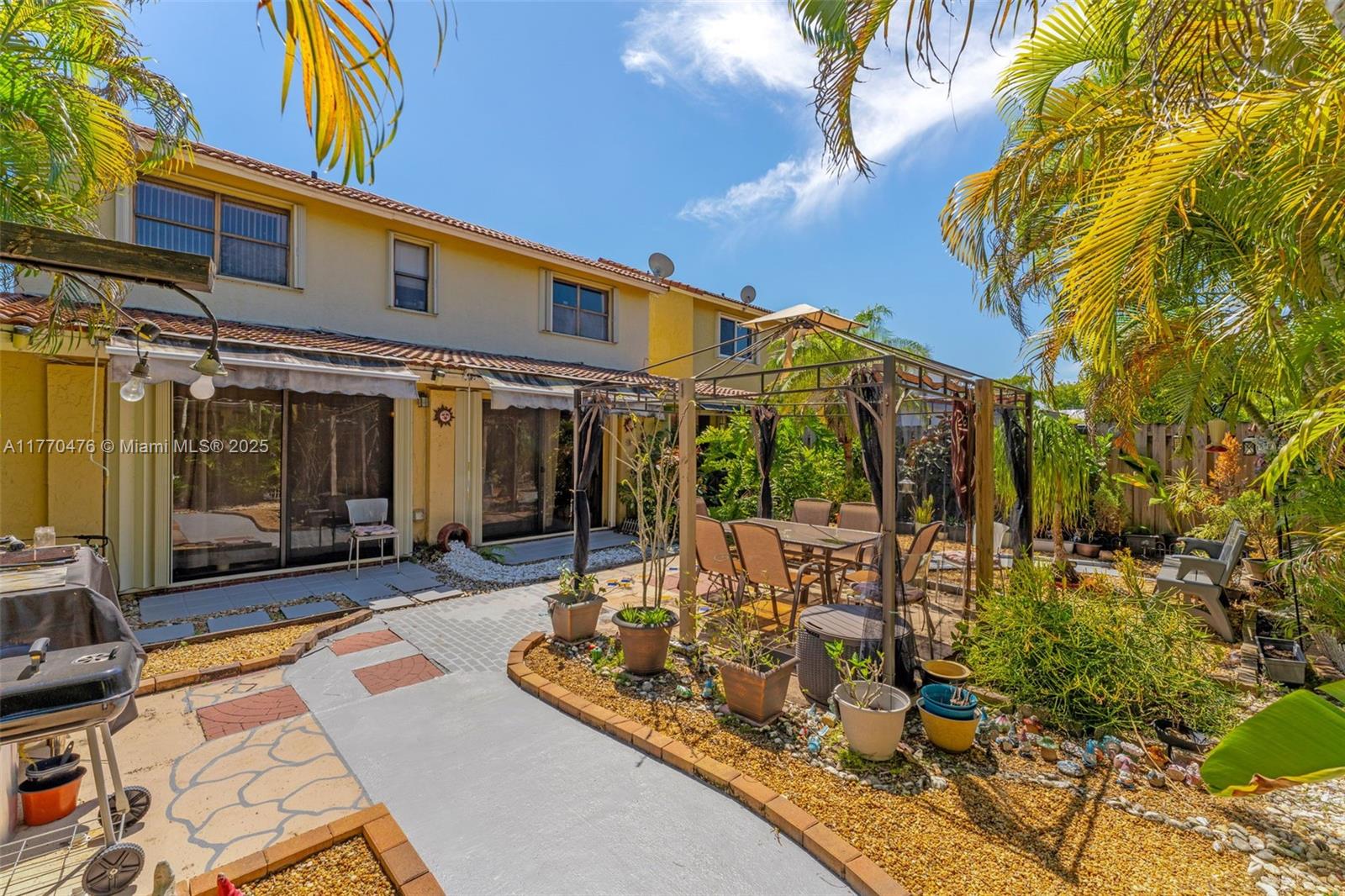 15157 Southwest 95th Street Miami, FL 33196 - Photo 31 of 47