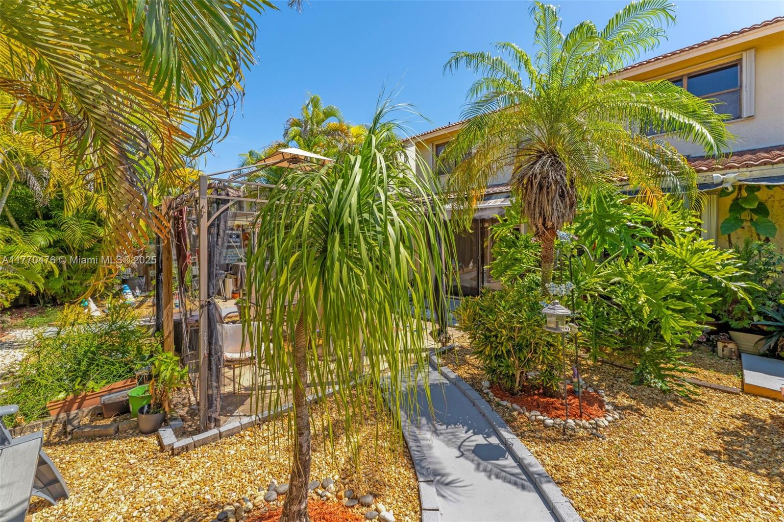 15157 Southwest 95th Street Miami, FL 33196 - Photo 35 of 47