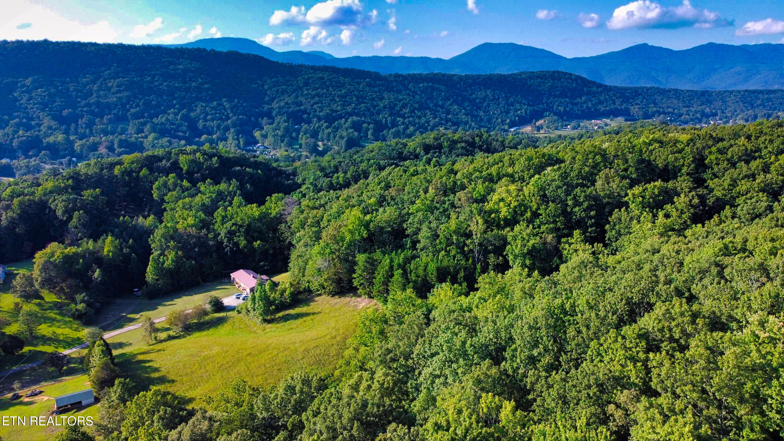 243 Shady Road Oliver Springs, TN 37840 - Photo 17 of 31 20210908184820478527000000-o