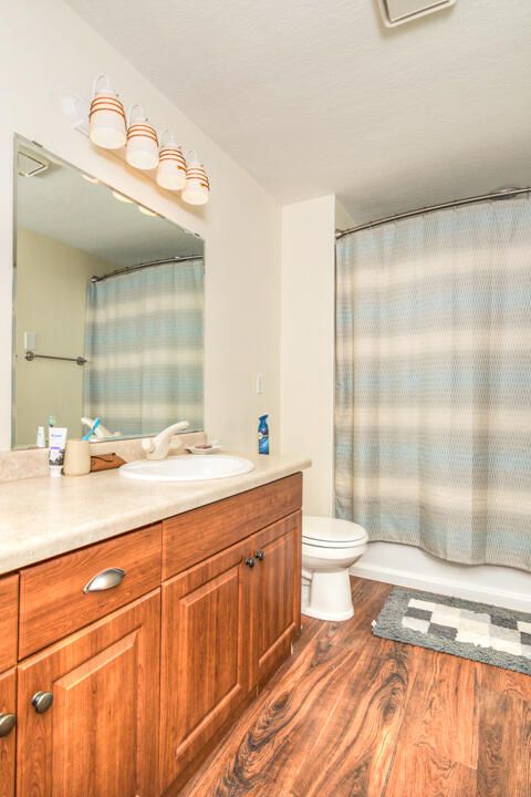1050 Northeast Butler Market Road, Unit 17 Bend, OR 97701 - Photo 19 of 31 Butler Market Rd NE 1050 Rm17 Web (20 of