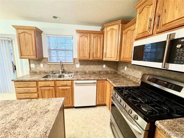 $2,675 | 408 Magnolia Drive, O'Fallon, IL 62269