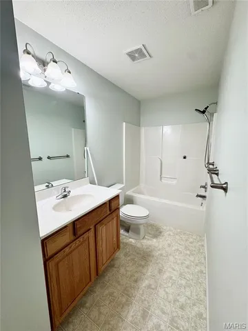 $2,675 | 408 Magnolia Drive, O'Fallon, IL 62269