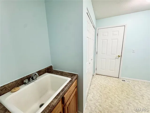 $2,675 | 408 Magnolia Drive, O'Fallon, IL 62269