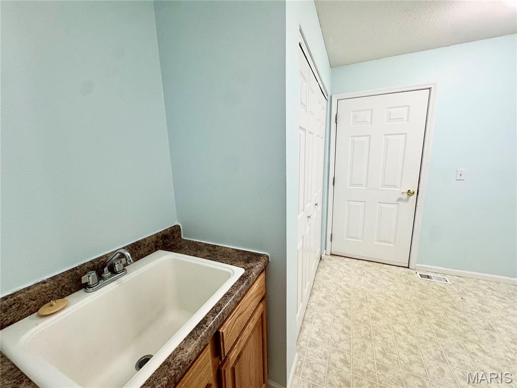 408 Magnolia Drive O'Fallon, IL 62269 - Photo 41 of 60