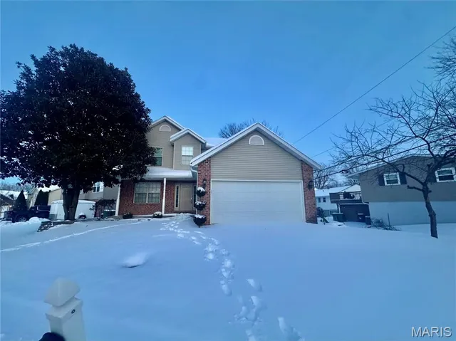 $2,675 | 408 Magnolia Drive, O'Fallon, IL 62269