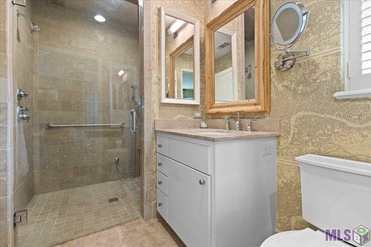 2600 Reymond Avenue Baton Rouge, LA 70808 - Photo 24 of 40 His Master Bath