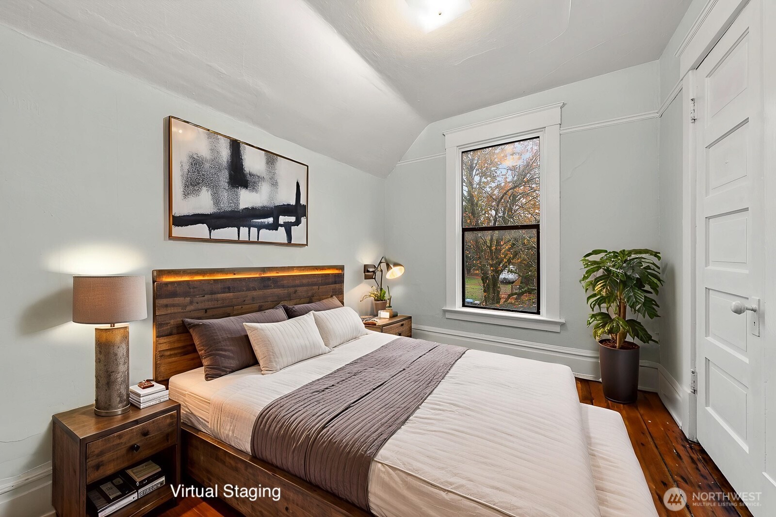 6636 Carleton Avenue South Seattle, WA 98108 - Photo 13 of 30 a bedroom with bed and a window