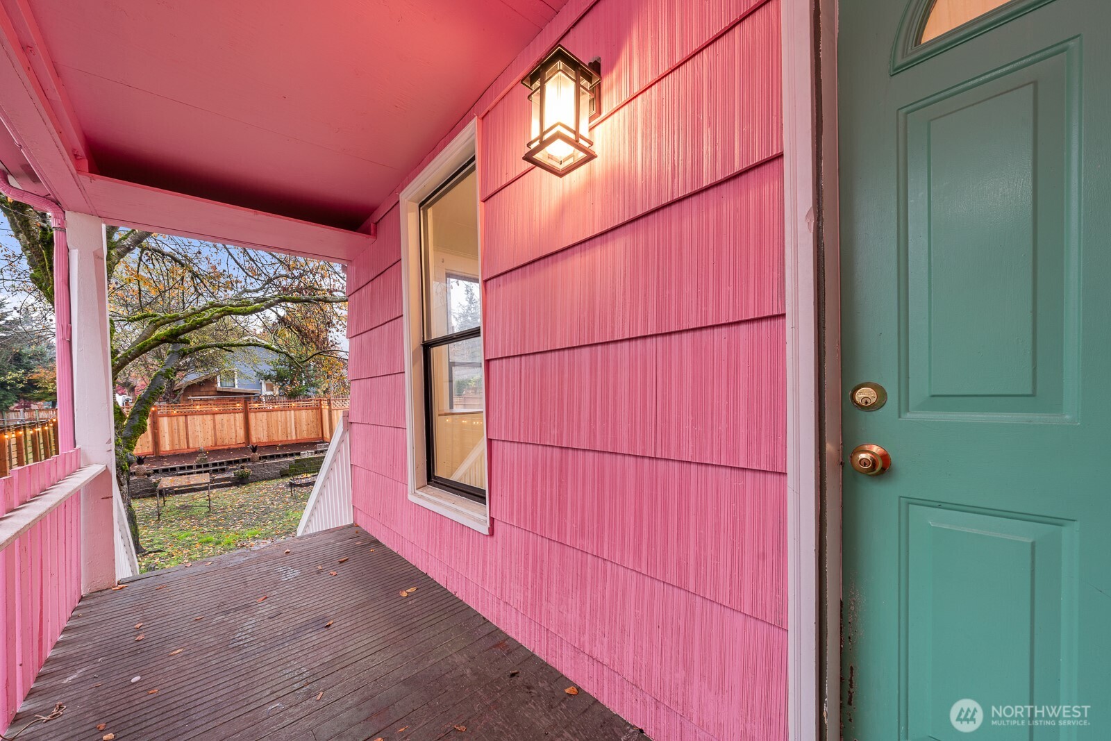 6636 Carleton Avenue South Seattle, WA 98108 - Photo 21 of 30 a view of front door