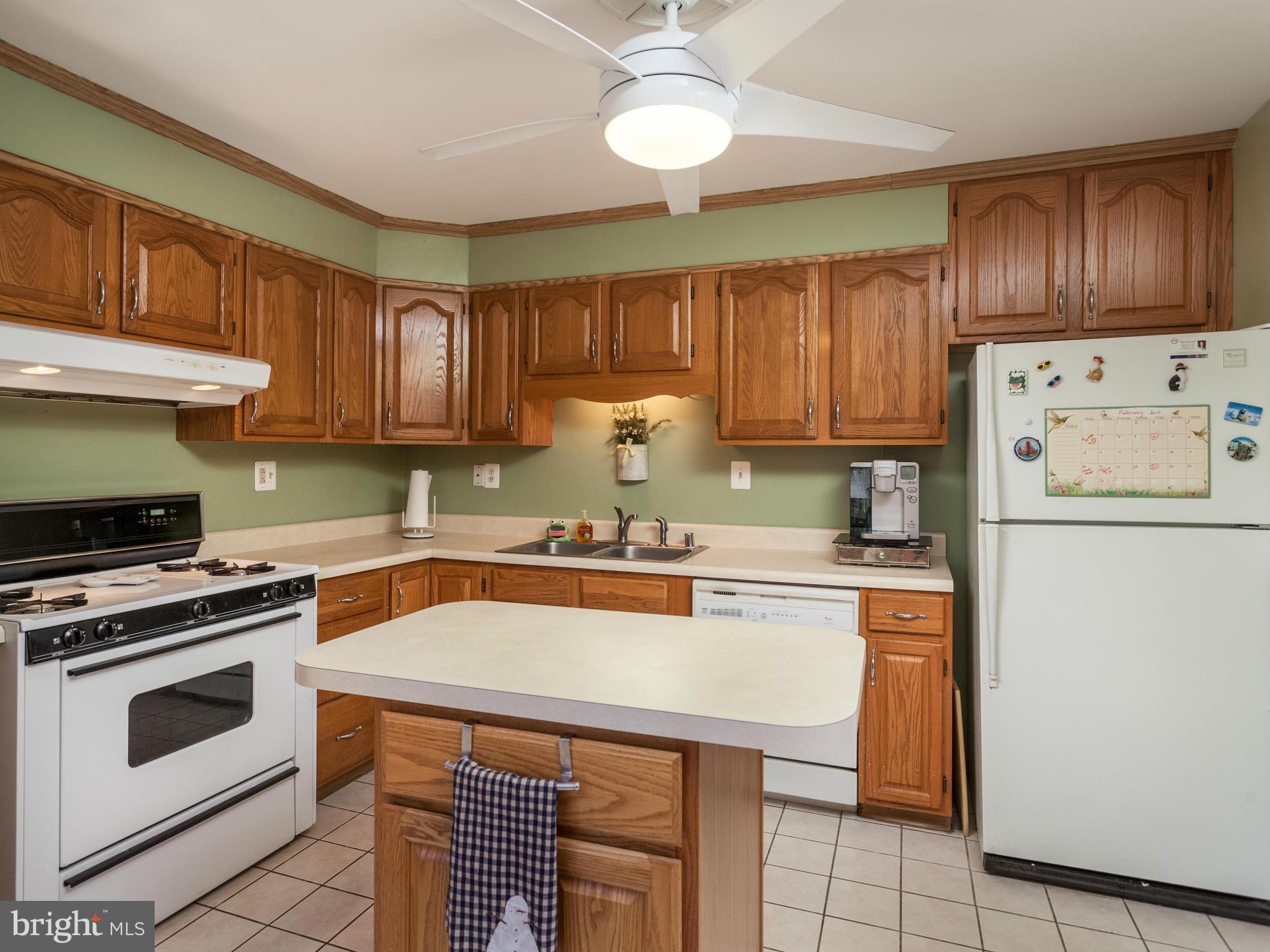 2003 Cherry Road Edgewood, MD 21040 - Photo 3 of 26 Kitchen
