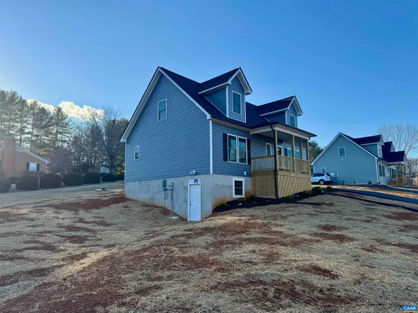 $409,900 | 200 Robinhood Road, Staunton, VA 24401