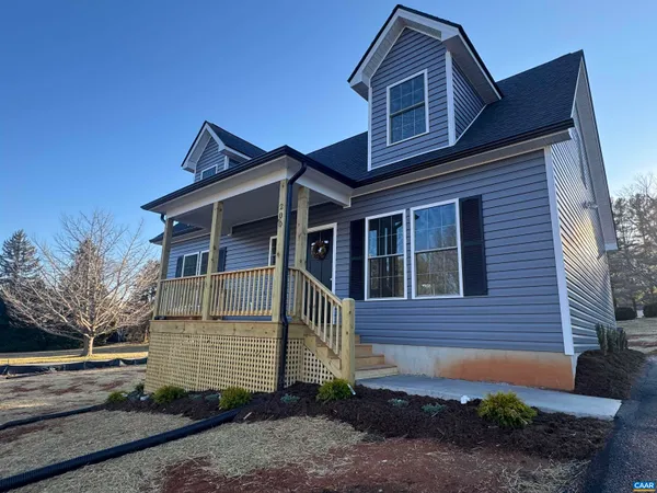 $409,900 | 200 Robinhood Road, Staunton, VA 24401