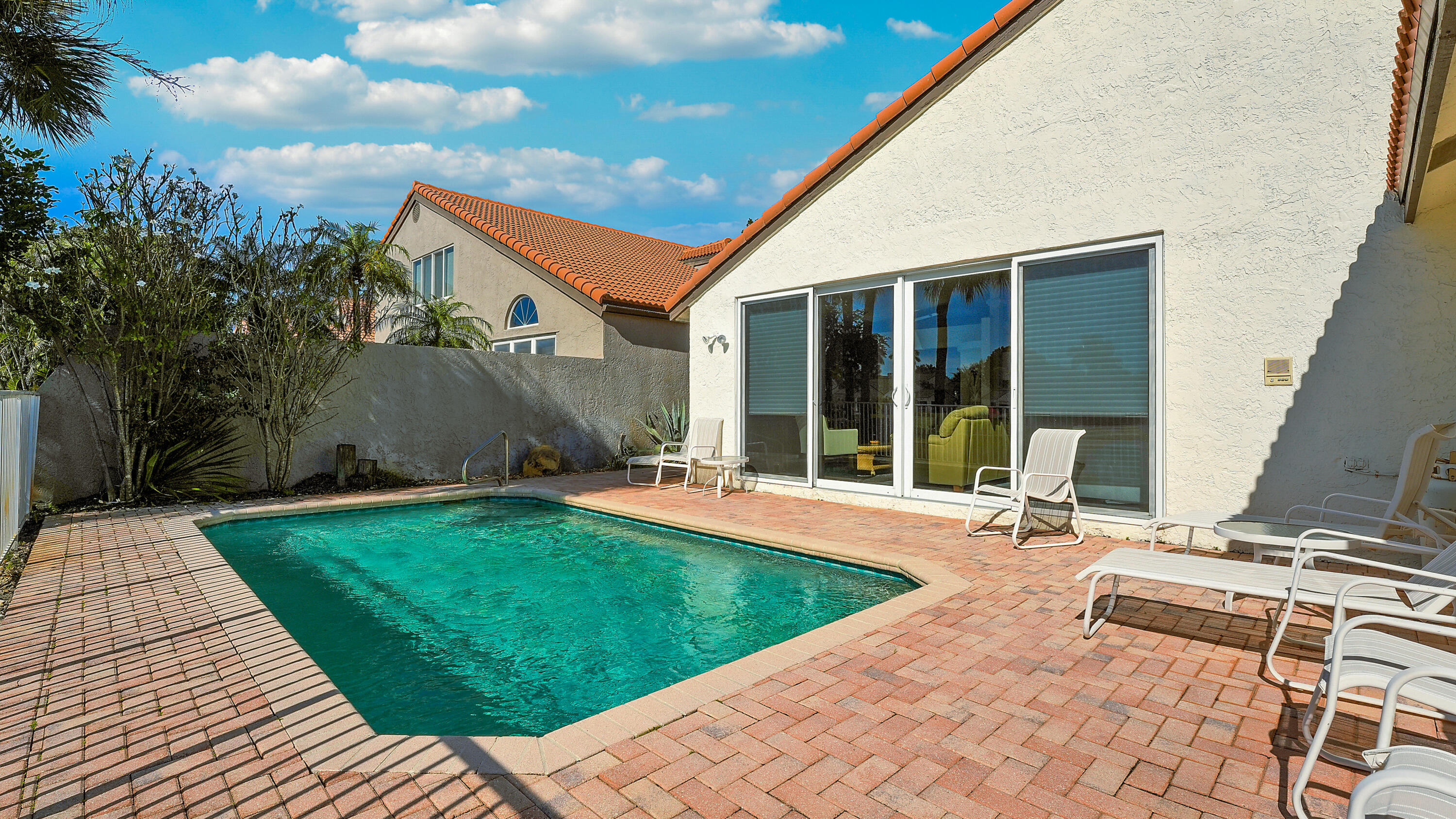 7283 Via Palomar Boca Raton, FL 33433 - Photo 36 of 43 a view of backyard with a patio