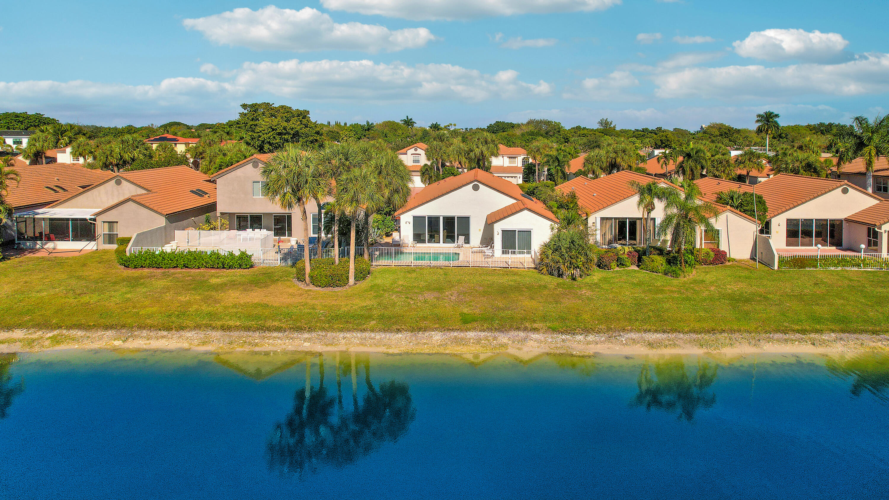 7283 Via Palomar Boca Raton, FL 33433 - Photo 37 of 43 an aerial view of residential houses with outdoor space and ocean view