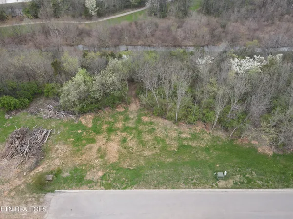 $89,900 | 7430 Country Meadow Drive, Knoxville, TN 37918