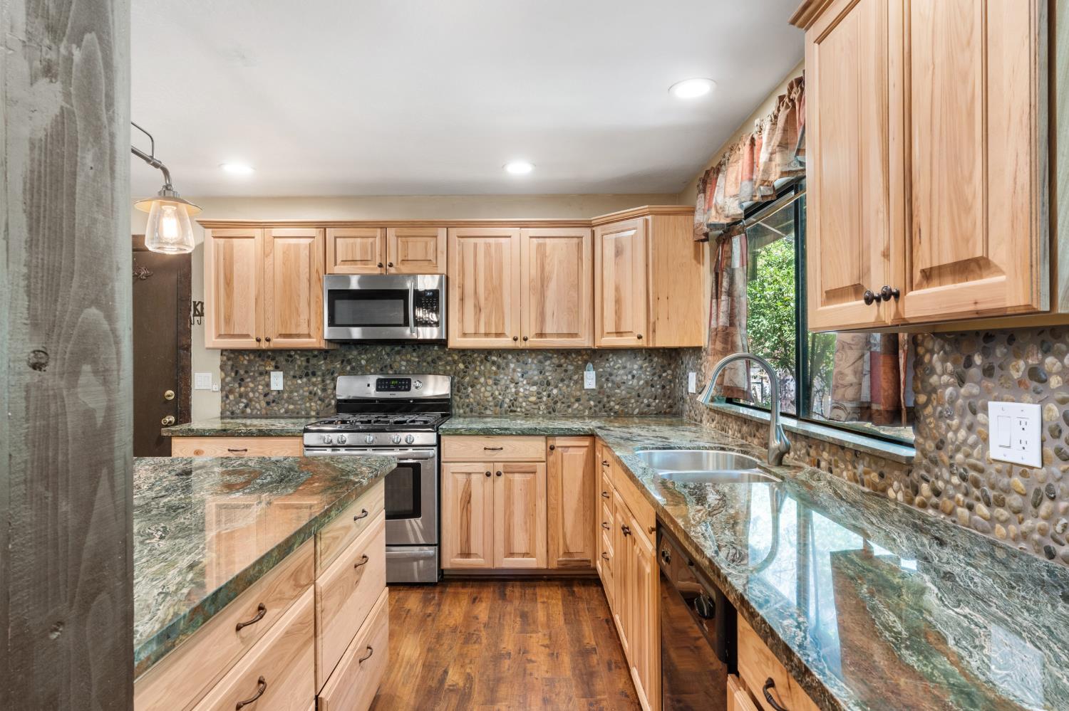 2056 Tipton Hill Road Georgetown, CA 95634 - Photo 24 of 74