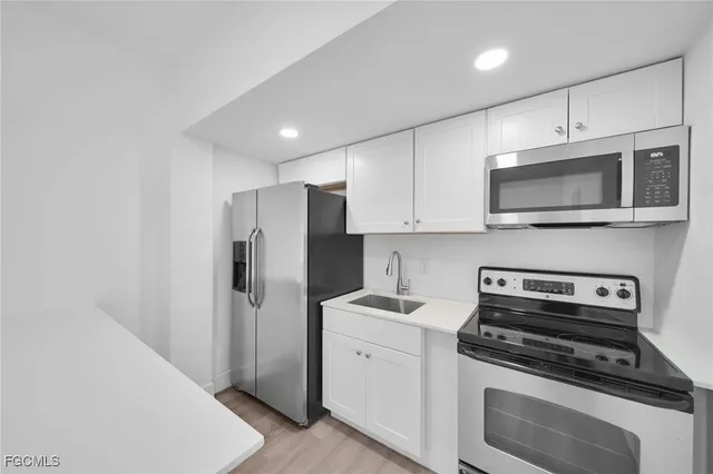 $1,500 | 128 Eucalyptus Court, Unit D, Fort Myers Beach, FL 33931