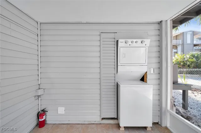 $1,500 | 128 Eucalyptus Court, Unit D, Fort Myers Beach, FL 33931