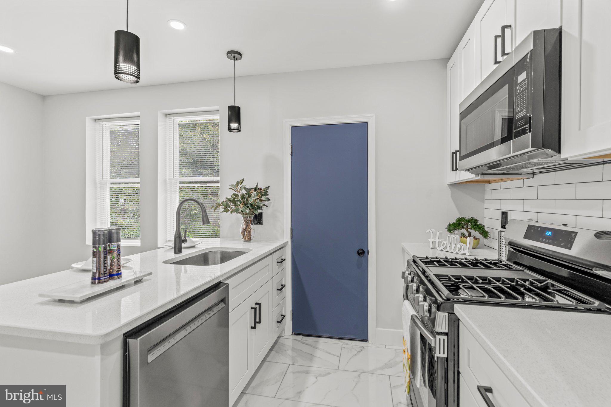 4637 Fernhill Road Philadelphia, PA 19144 - Photo 11 of 32