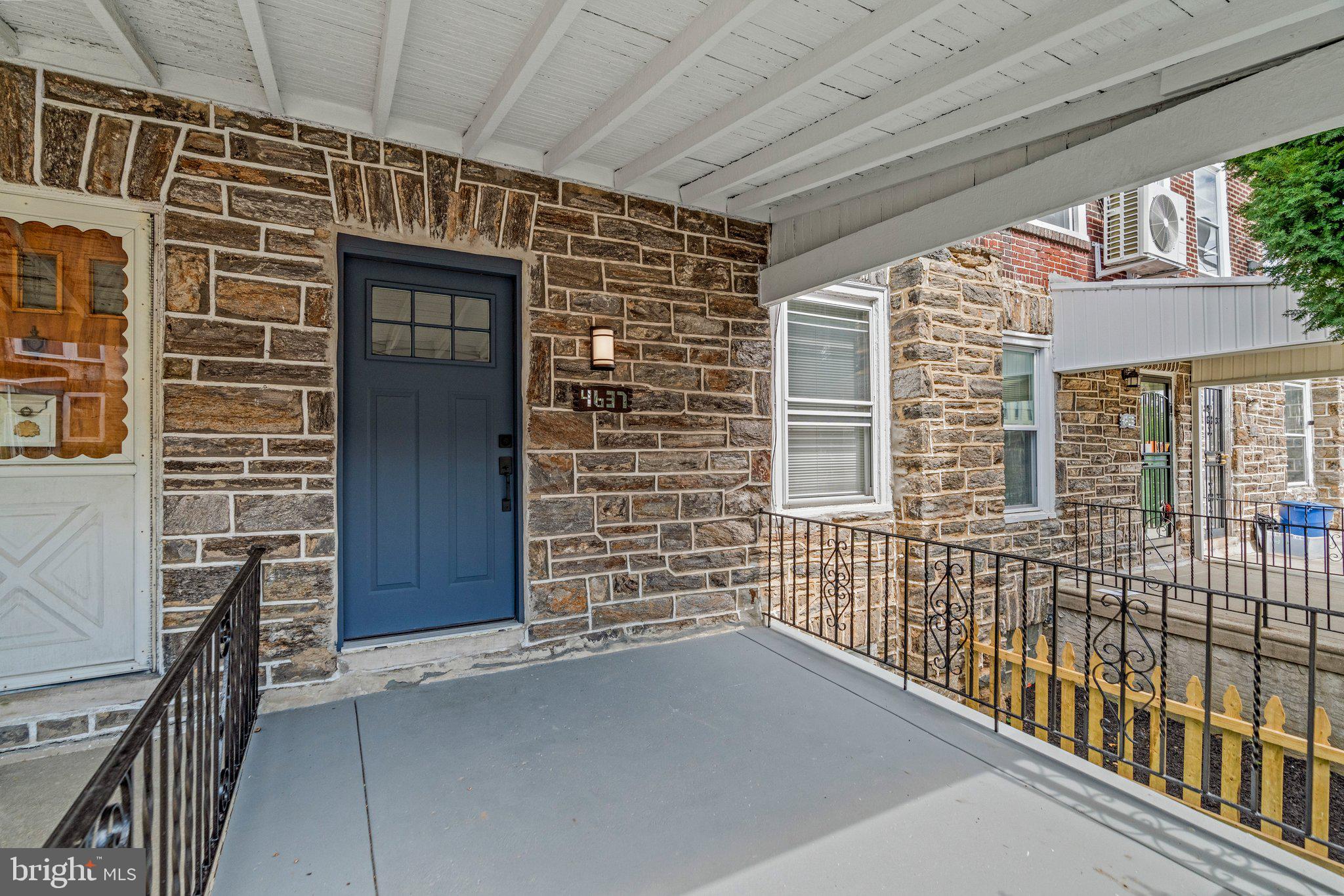 4637 Fernhill Road Philadelphia, PA 19144 - Photo 2 of 32