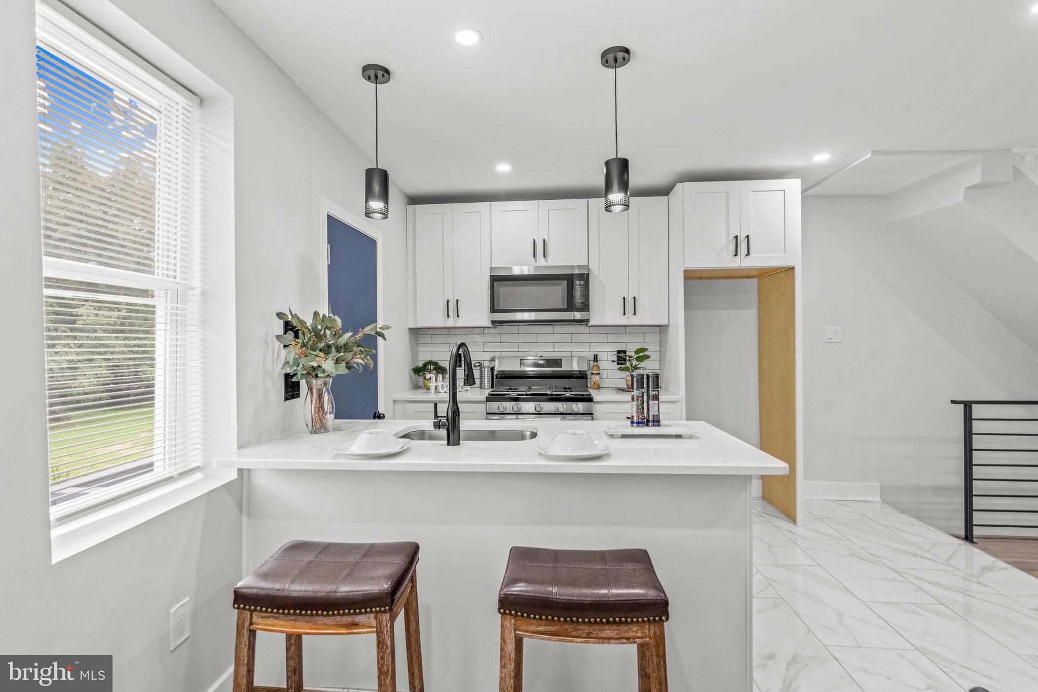 4637 Fernhill Road Philadelphia, PA 19144 - Photo 9 of 32