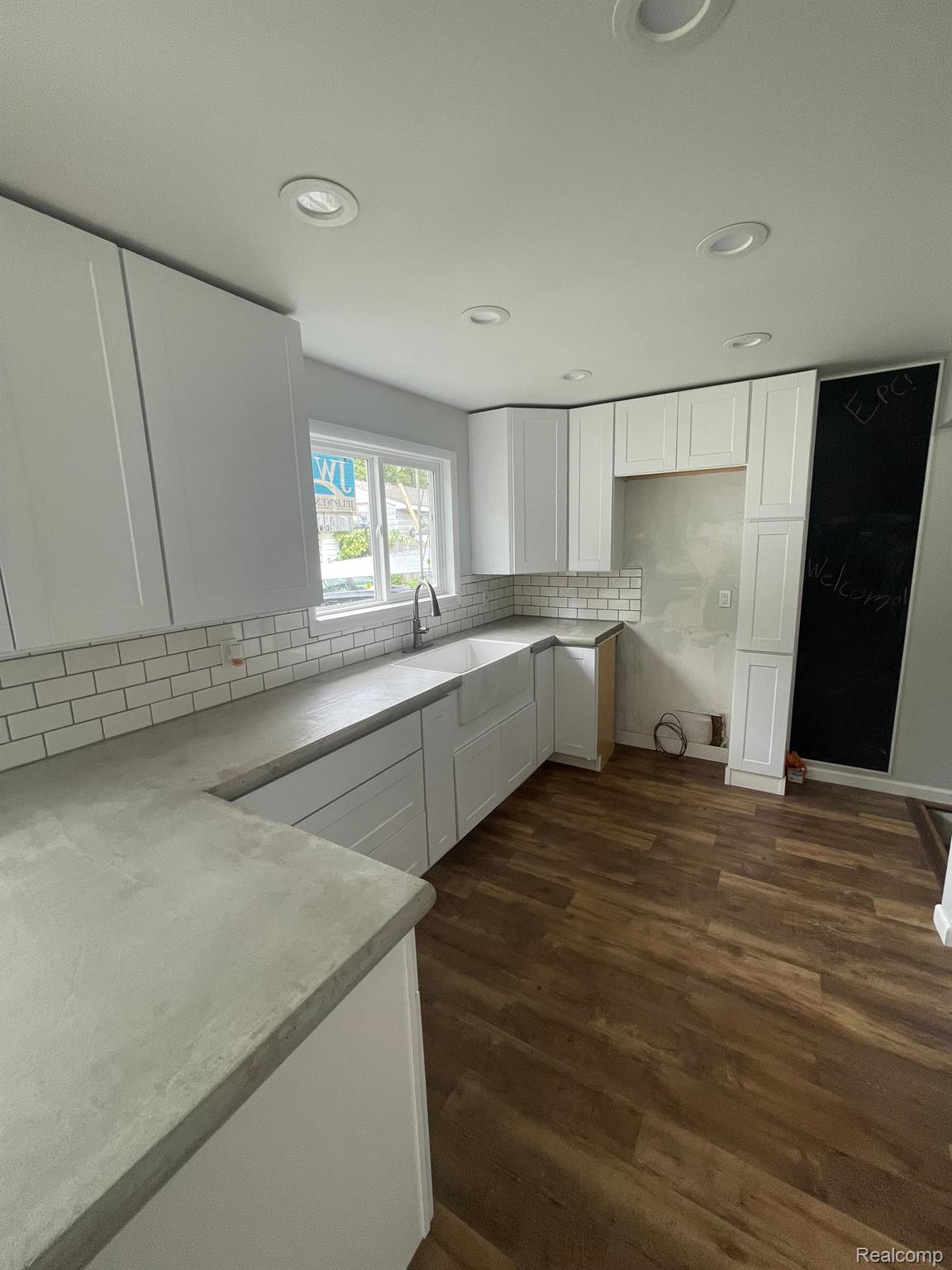 2173 South Graham Road Flint, MI 48532 - Photo 10 of 30 Gallery Image 10