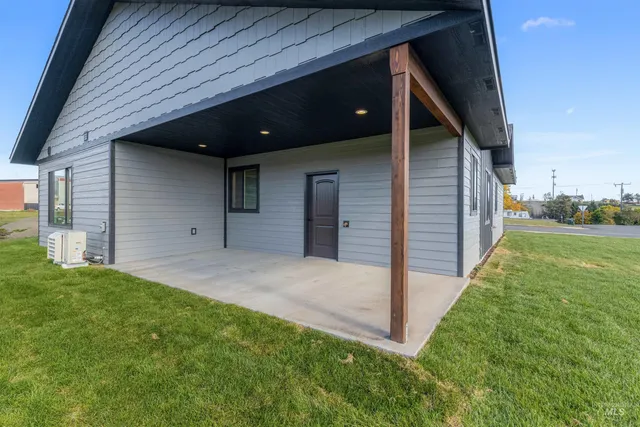$525,000 | 801 Lewiston Street, Cottonwood, ID 83522