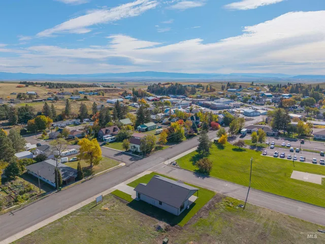 $525,000 | 801 Lewiston Street, Cottonwood, ID 83522