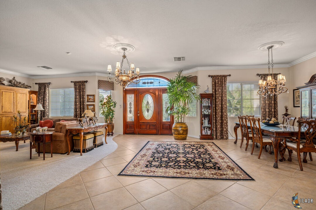 898 West Ross Road, Unit B El Centro, CA 92243 - Photo 5 of 35 Gallery Image 5
