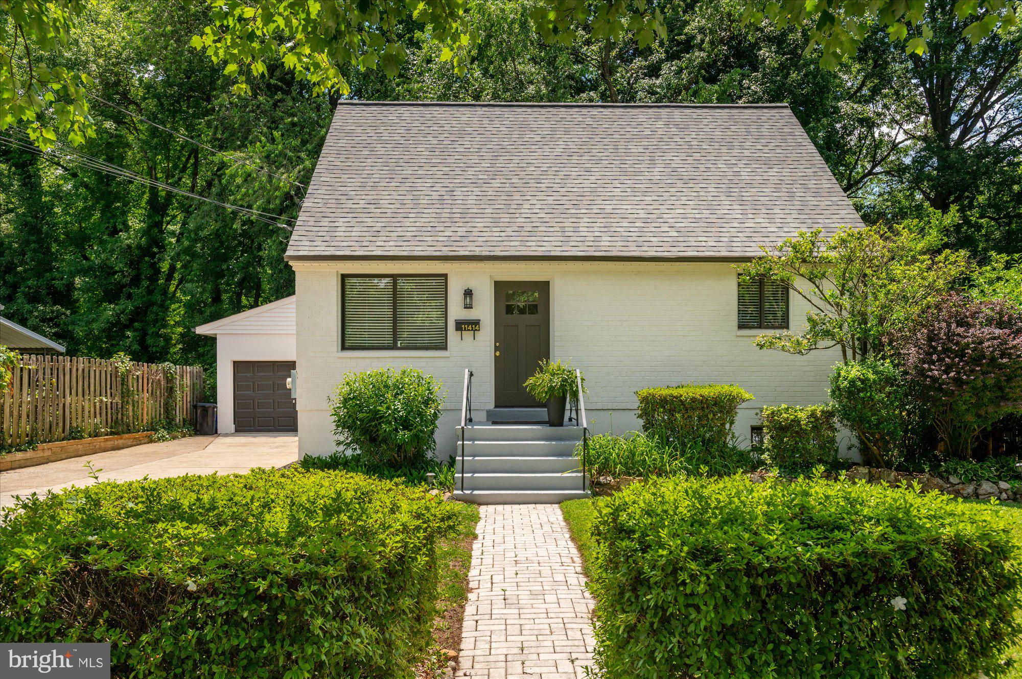 11414 Schuylkill Road Rockville, MD 20852 - Photo 3 of 50