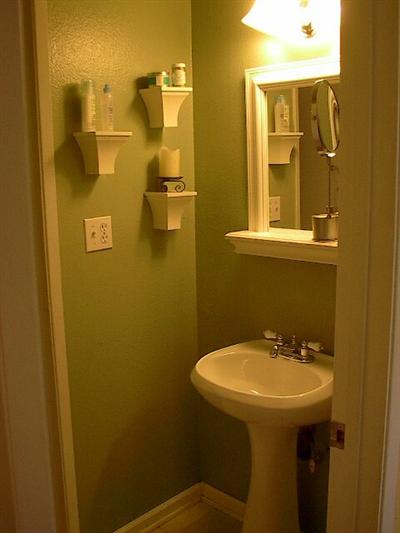 3145 Rita Court Napa, CA 94558 - Photo 9 of 10 a bathroom with a sink and mirror