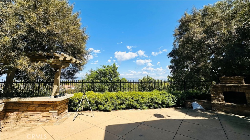 24 Silhouette Irvine, CA 92603 - Photo 31 of 36 a view of a yard with plants