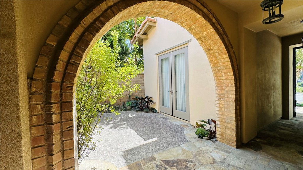 24 Silhouette Irvine, CA 92603 - Photo 6 of 36 a view of a room with windows