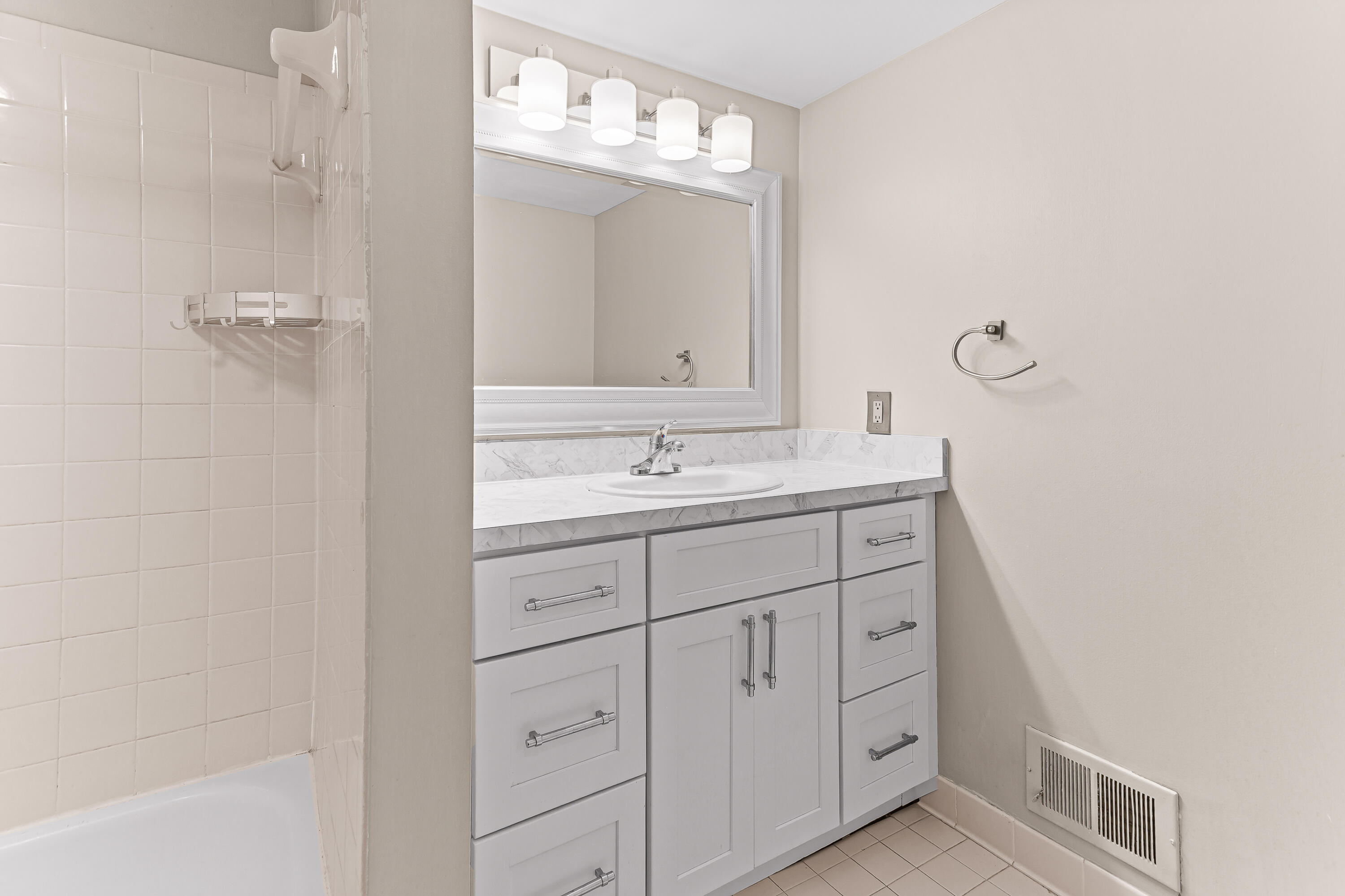 57187 Silver Maple Washington, MI 48094 - Photo 25 of 41 IMG_5726