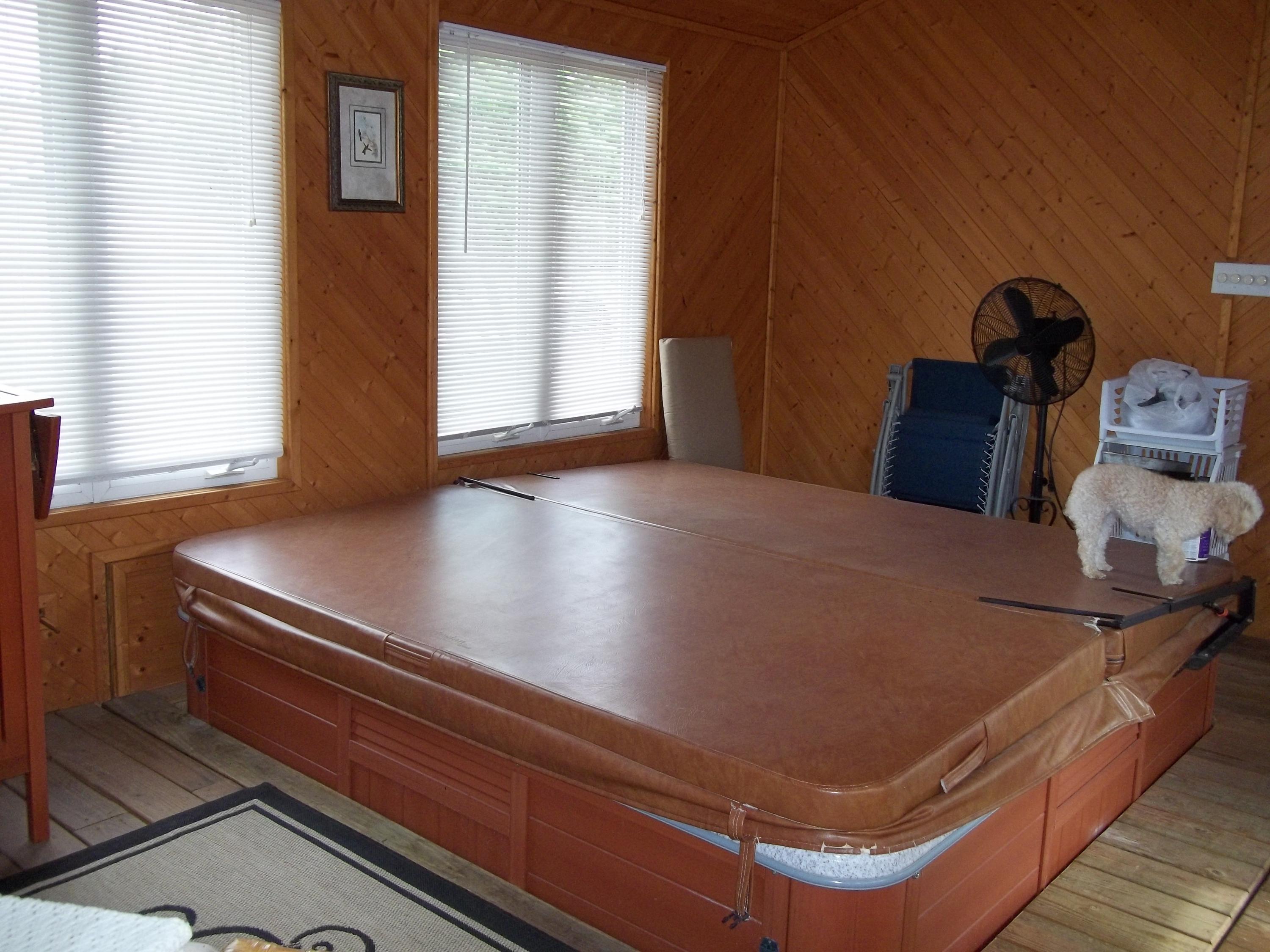 711 Johnson Road Maryville, TN 37804 - Photo 15 of 40 6 person hot tub