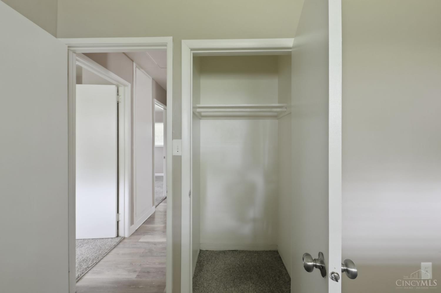 8779 Daly Road Cincinnati, OH 45231 - Photo 30 of 30 Gallery Image 30